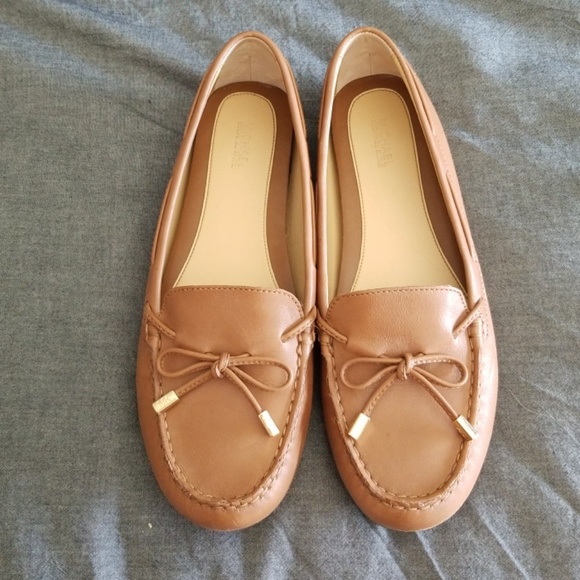 Michael Kors shoe - Picture 1 of 3